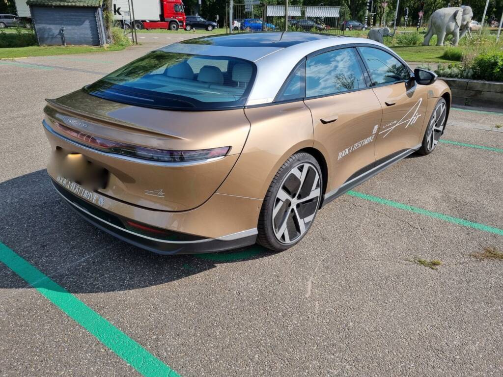 Lucid Air - side view 1 - EVshop